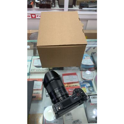 imagem do produto Camera Sony ZV-E10 com lente Viltrox 23mm f/1.4 para Sony E-mount Usada - Aprox 3k - Sony