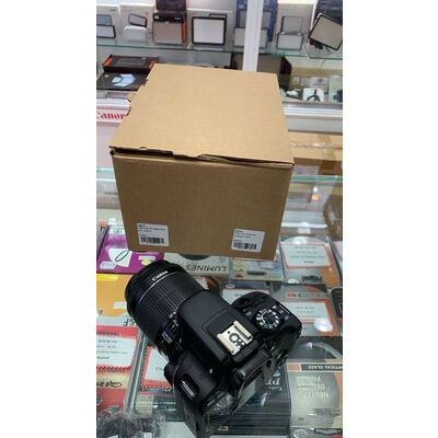 imagem do produto Canon EOS SL1 com lente EF-S 18-55mm IS STM Usada - Aprox 14k - Canon