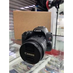 imagem de Canon EOS SL3 com lente 18-55mm IS STM Usada - Aprox 10k - Canon
