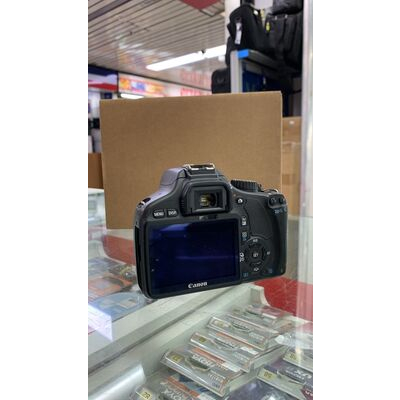 imagem do produto Canon EOS T2i com lente EF-S 18-55mm IS STM - Aprox 47k - Canon
