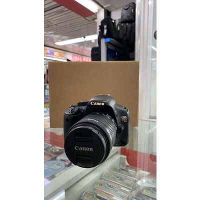 imagem do produto Canon EOS T2i com lente EF-S 18-55mm IS STM - Aprox 47k - Canon