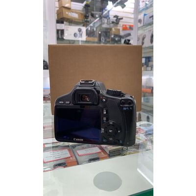 imagem do produto Canon EOS T2i com lente EF-S 18-55mm IS STM - Aprox 8k - Canon