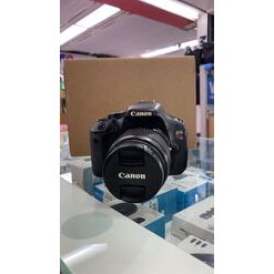 imagem de Canon EOS T3i com EF-S 18-55mm IS II Usada - Aprox 21k - Canon