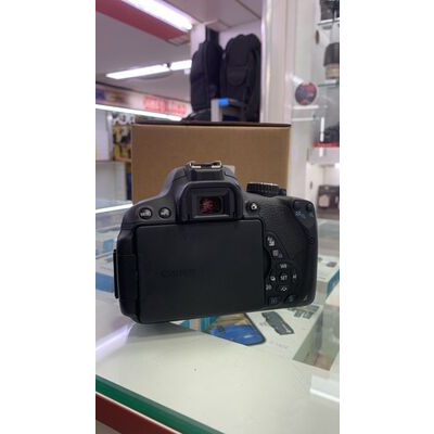 imagem do produto Canon EOS T4i com lente EF-S 18-55mm III Usada - Aprox. 4k - Canon