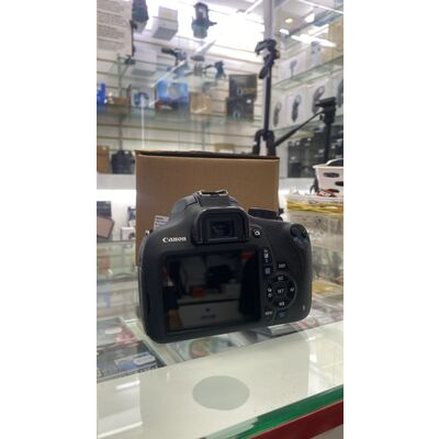 imagem do produto Canon EOS T5 com lente EF-S 18-55mm III Usada - Aprox 700 cliques - Canon