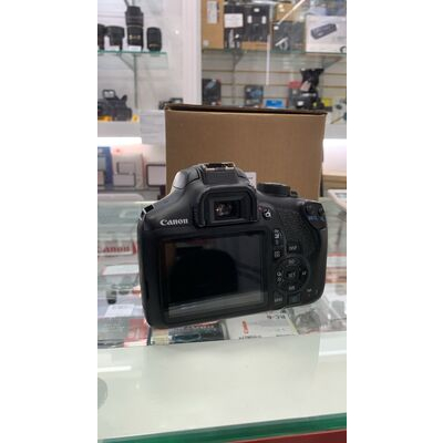 imagem do produto Canon EOS T6 com lente EF-S 18-55mm III Usada - Aprox 15k - Canon