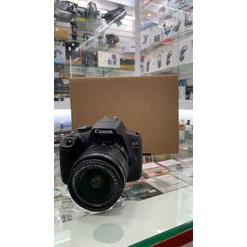 imagem de Canon EOS T7 com lente EF-S 18-55 IS II Usada - Aprox 31k - Canon