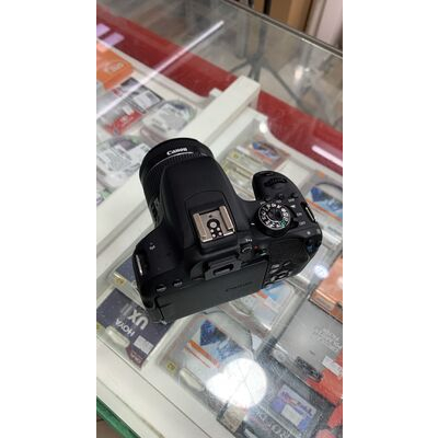 imagem do produto Canon EOS T7i com lente EF-S 18 55mm IS STM Usada - Aprox 85k - Canon