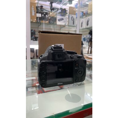 imagem do produto Nikon D3100 com lente AF-S 18-55mm DX ED Usada - Aprox 22k - Nikon