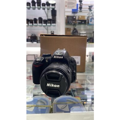 imagem do produto Nikon D3100 com lente AF-S 18-55mm DX ED Usada - Aprox 43k - Nikon