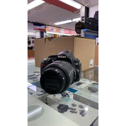 imagem de Nikon D3100 com lente AF-S 18-55mm DX ED Usada - Aprox 9k - Nikon