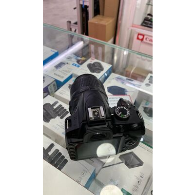 imagem do produto Nikon D3200 com lente AF-S 18-55mm VR Usada - Aprox 2k� - Nikon