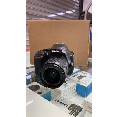 imagem do produto Nikon D3500 com lente 18-55mm AF-P VR Usada - Aprox 39k - Nikon