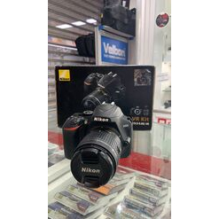 imagem de Nikon D3500 com lente 18-55mm AF-P VR Usada - aprox 600 disparos - Nikon