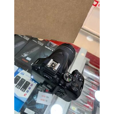 imagem do produto Nikon D3500 com lente 18-55mm AF-P VR Usada - aprox 600 disparos - Nikon
