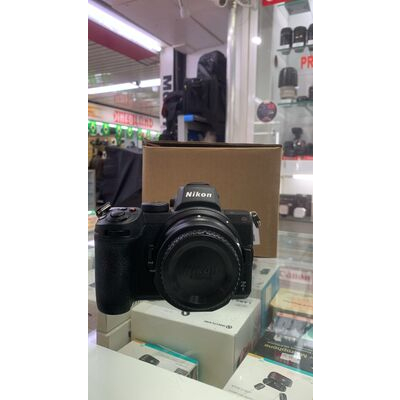 imagem do produto Nikon z5 com adaptador Nikon FTZ II Usada - Aprox 2k  - Nikon