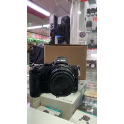 imagem de Nikon z5 com adaptador Nikon FTZ II Usada - Aprox 2k  - Nikon