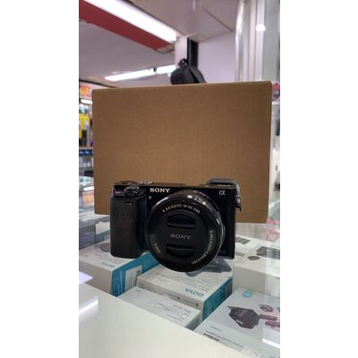 imagem do produto Sony Alpha A6000 com Lente E-mount 16-50mm f/3.5 5.6 OSS Usada - Aprox 11k - Sony